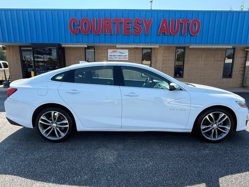 Used 2023 Chevrolet Malibu LT w/ Driver Confidence Package FWD image 12