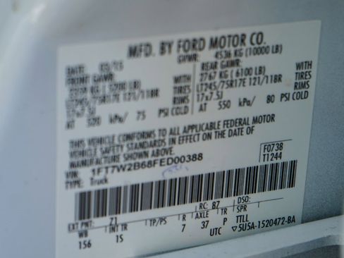 Used 2015 Ford F250 XL w/ Camper Package image 45