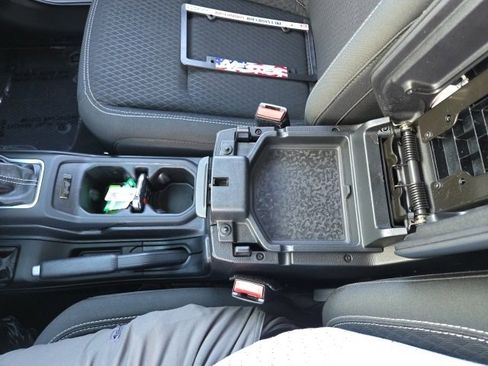 Used 2021 Jeep Wrangler Unlimited Sahara image 64