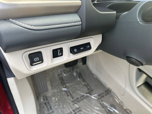 Certified 2022 GMC Acadia Denali w/ Trailering Package image 11