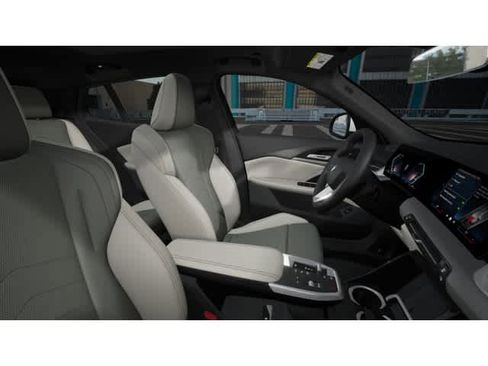 New 2026 BMW X2 xDrive28i w/ Convenience Package image 9