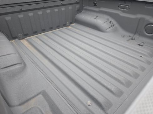 Used 2023 Nissan Frontier Pro-X w/ Technology Package RWD image 9