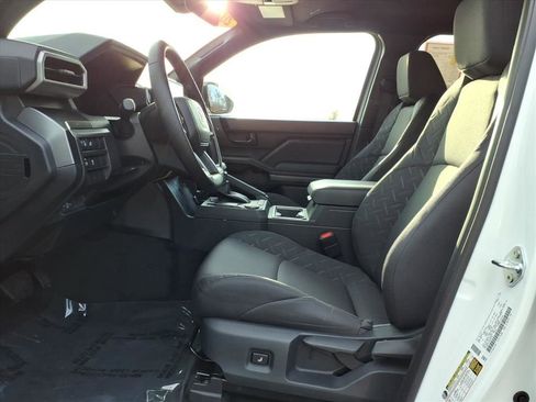 Certified 2026 Toyota Tacoma SR5 image 7