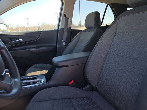 Used 2023 Chevrolet Equinox LT w/ LPO, Floor Liner Package image 20