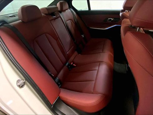 Certified 2024 BMW 330i xDrive Sedan w/ Convenience Package image 20