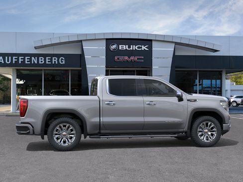 New 2026 GMC Sierra 1500 Denali w/ Technology Package AWD/4WD image 29
