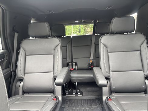 Used 2022 GMC Yukon Denali w/ Denali Reserve Package RWD image 31
