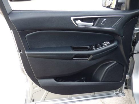Used 2020 Ford Edge SEL w/ Convenience Package FWD image 22