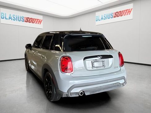Used 2023 MINI Cooper 4-Door Hardtop FWD image 5
