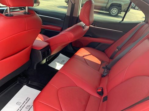 Used 2019 Toyota Camry XSE FWD image 14