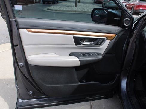 Used 2017 Honda CR-V Touring image 20