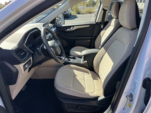 Used 2021 Ford Escape SE w/ Convenience Package image 12