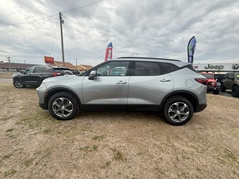 Used 2024 Chevrolet Blazer LT AWD/4WD image 5