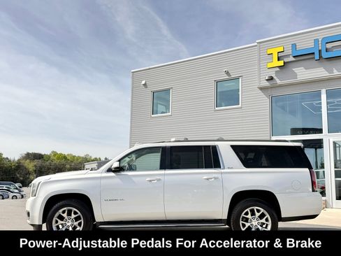 Used 2015 GMC Yukon XL SLT w/ Open Road Package RWD image 14