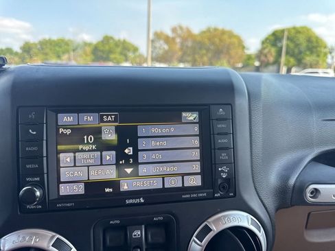 Used 2014 Jeep Wrangler Unlimited Sahara w/ Connectivity Group image 11