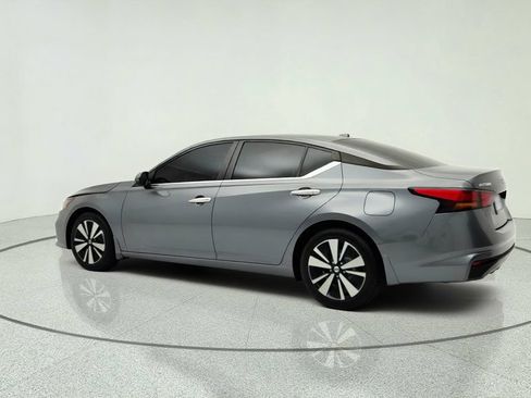 Used 2022 Nissan Altima 2.5 SV FWD image 7
