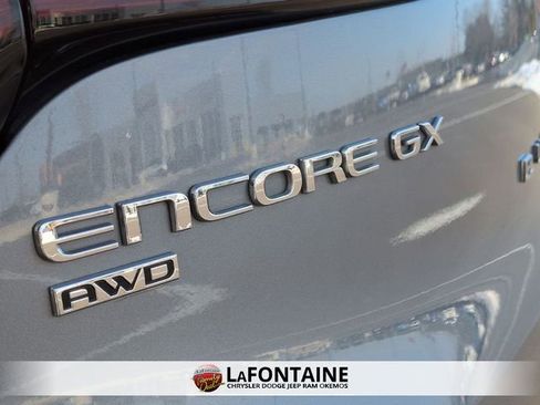 Used 2024 Buick Encore GX Sport Touring image 10
