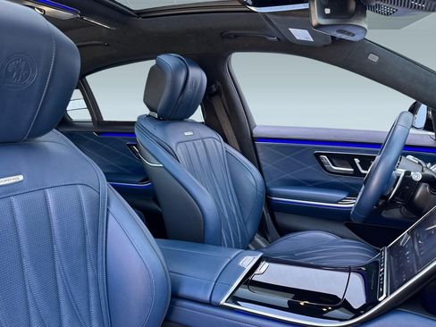 Used 2025 Mercedes-Benz S 63 AMG S image 33