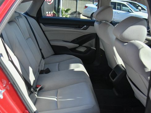 Used 2021 Honda Accord Hybrid image 39