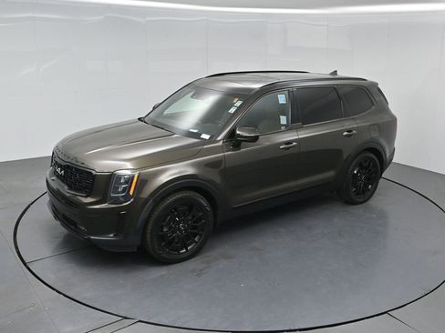 Used 2022 Kia Telluride SX w/ SX Prestige Package AWD/4WD image 38