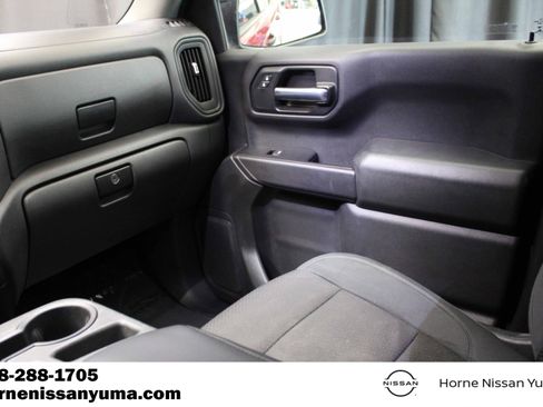Used 2019 Chevrolet Silverado 1500 Custom w/ Infotainment Package RWD image 11