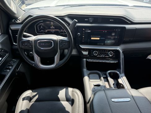 Used 2024 GMC Sierra 2500 Denali w/ Denali Reserve Package AWD/4WD image 14