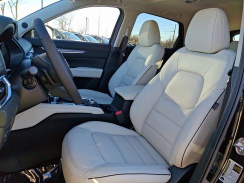 New 2025 MAZDA CX-5 AWD 2.5 S w/ Premium Plus Pkg image 12