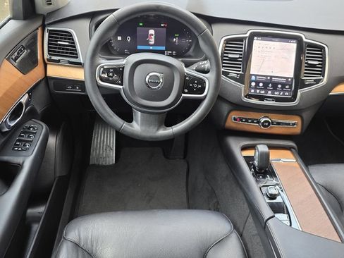 Used 2023 Volvo XC90 T8 Plus AWD/4WD image 11
