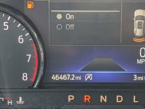 Used 2024 Ford Explorer XLT w/ Equipment Group 202A image 33