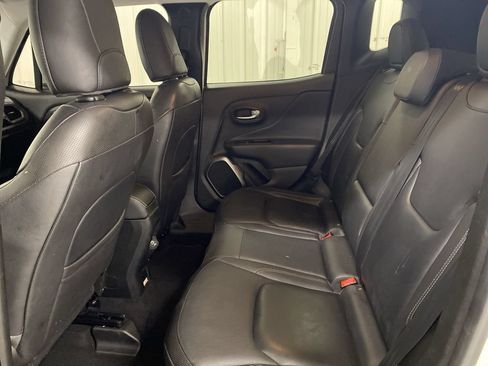 Used 2018 Jeep Renegade Limited w/ Advanced Technology Group FWD image 20