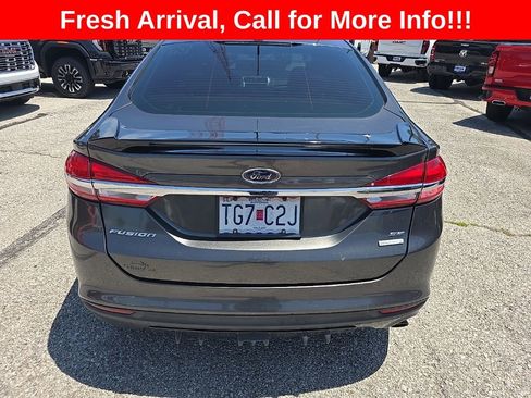 Used 2017 Ford Fusion SE FWD image 21