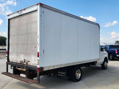 Used 2012 Ford E-450 and Econoline 450 Super Duty RWD image 6