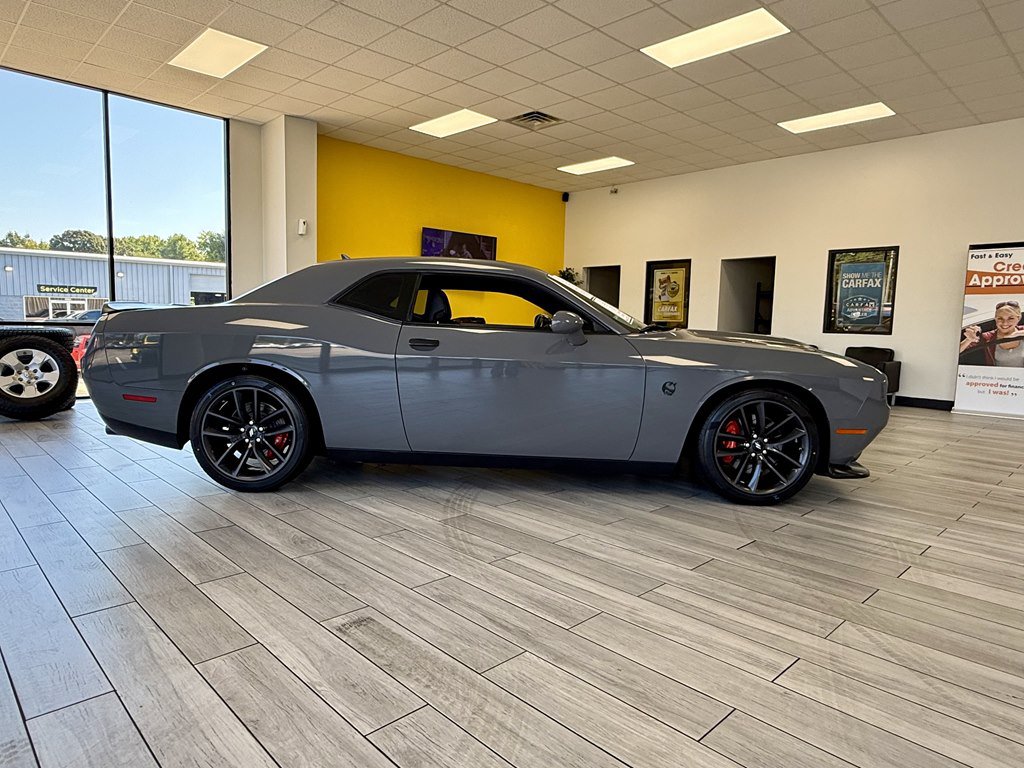 Used 2019 Dodge Challenger R/T Scat Pack w/ Plus Package RWD image 5