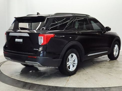 Used 2023 Ford Explorer XLT w/ Equipment Group 202A image 6