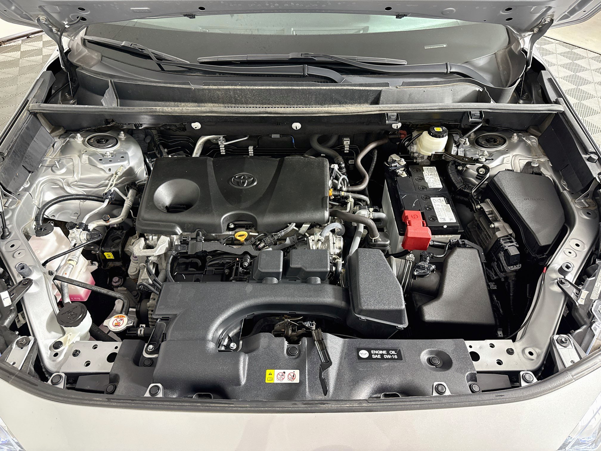 Used 2022 Toyota RAV4 XLE AWD/4WD image 29