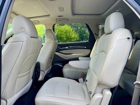 Used 2020 Buick Enclave Essence FWD image 25