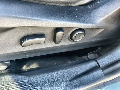 Used 2020 Subaru Outback Limited w/ Popular Package #2 image 16