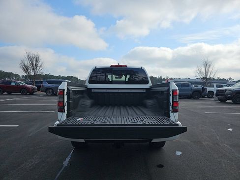 New 2026 Nissan Frontier PRO-4X w/ Tow Package AWD/4WD image 16