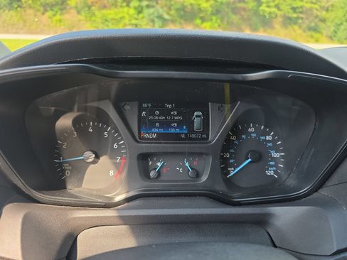 Used 2018 Ford Transit 150 XLT RWD image 18