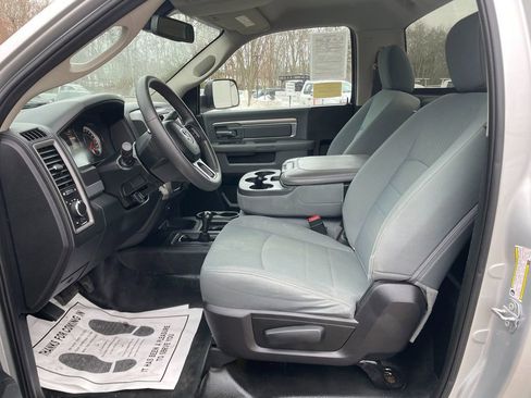 Used 2018 RAM 2500 Tradesman w/ Chrome Appearance Group image 12