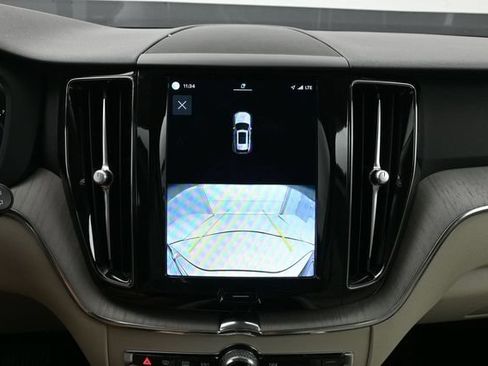 Used 2023 Volvo XC60 B5 Plus w/ Climate Package AWD/4WD image 21