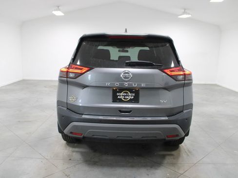 Used 2021 Nissan Rogue SV FWD image 9