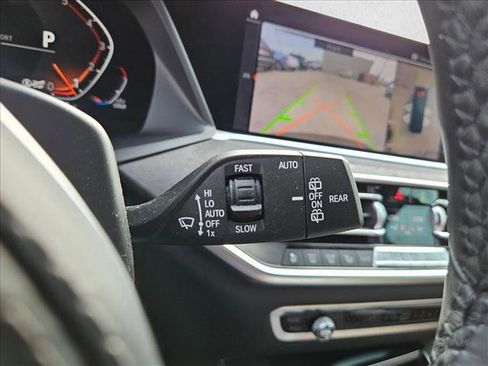 Used 2019 BMW X5 xDrive40i w/ M Sport Package image 16