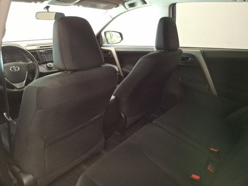 Used 2016 Toyota RAV4 LE image 13