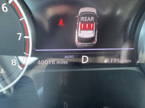 Used 2023 Nissan Rogue S AWD/4WD image 11