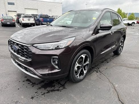 Certified 2023 Ford Escape ST-Line Elite AWD/4WD image 2