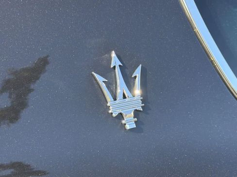 Used 2022 Maserati Levante GT image 32