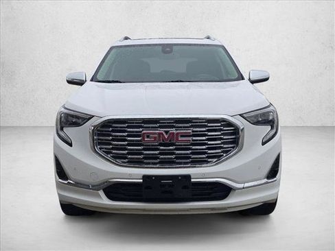 Used 2020 GMC Terrain Denali image 2