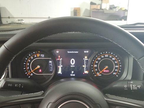 New 2025 Jeep Gladiator Sport image 24