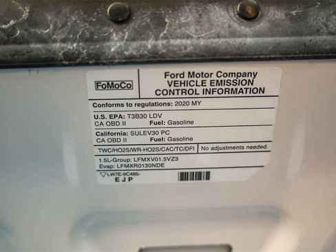 Used 2020 Ford Fusion SE image 29